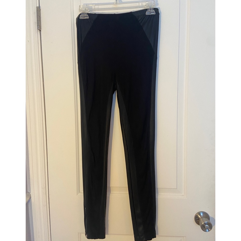 RACHAEL Rachael Roy Medium Leggings with leathery accent